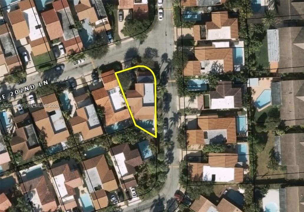 En Venta: $750,000 (3 camas, 2 baños, 2206 Pies cuadrados)