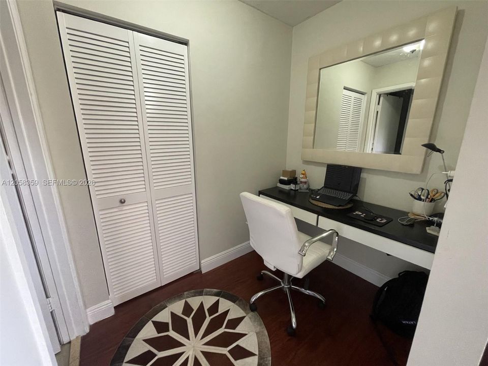 En Venta: $750,000 (3 camas, 2 baños, 2206 Pies cuadrados)