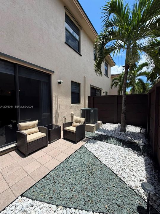 En Venta: $585,000 (3 camas, 2 baños, 1838 Pies cuadrados)