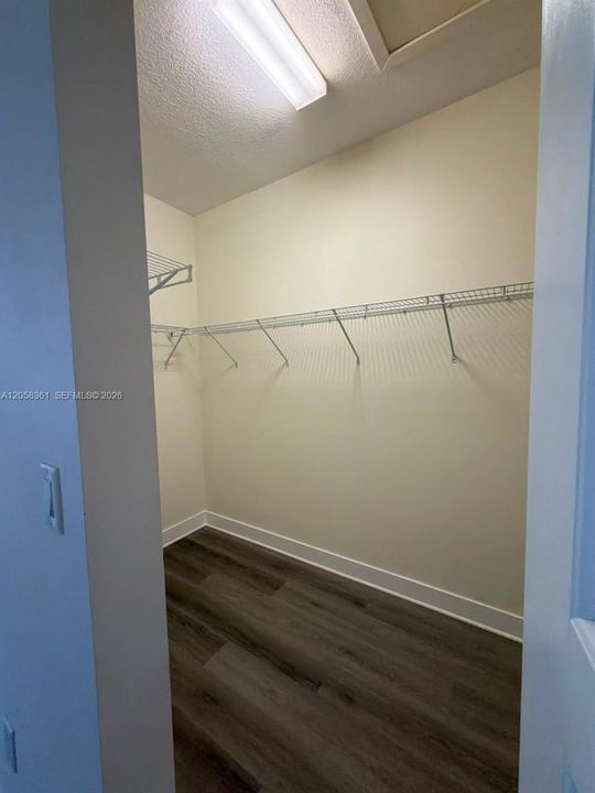 En Venta: $585,000 (3 camas, 2 baños, 1838 Pies cuadrados)