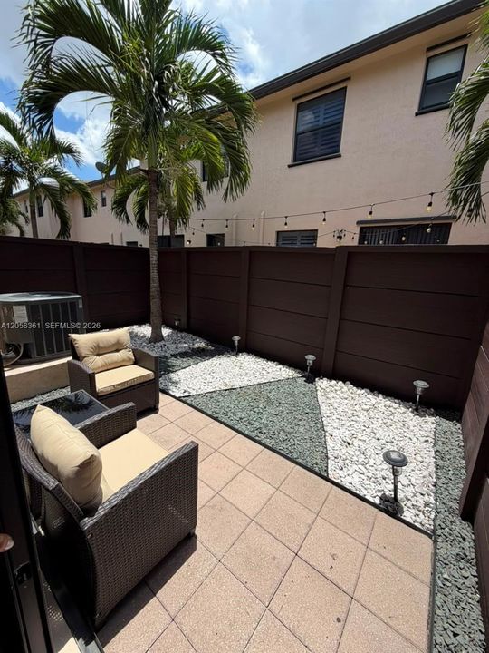 En Venta: $585,000 (3 camas, 2 baños, 1838 Pies cuadrados)