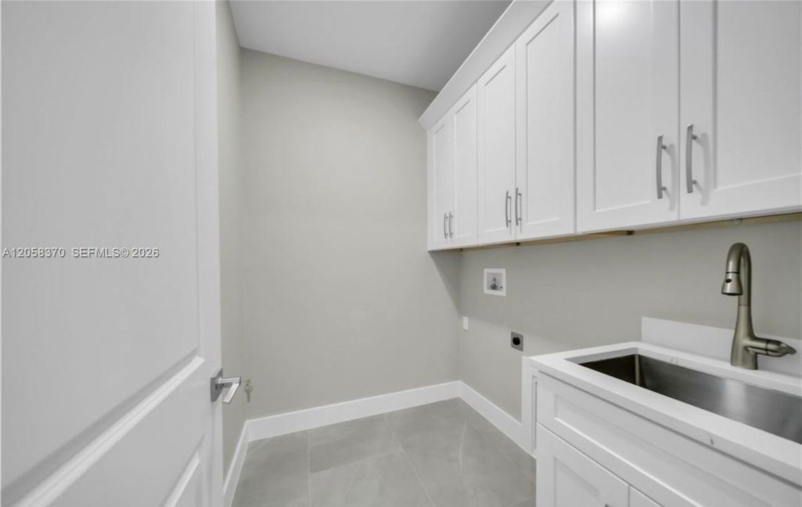 В аренду: $2,800 (3 спален, 2 ванн, 1630 Квадратных фут)