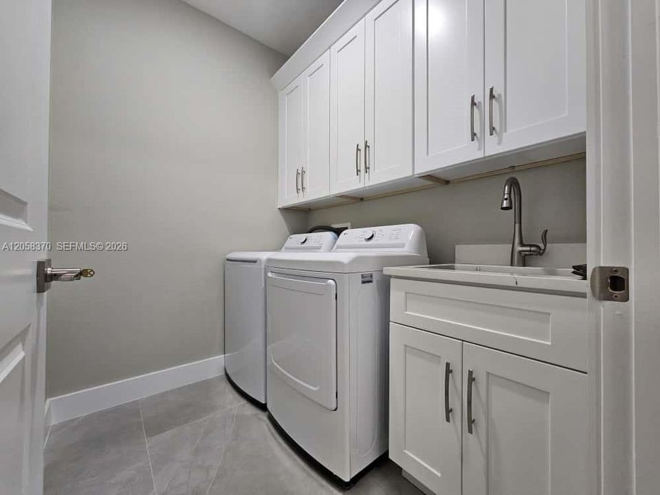 В аренду: $2,800 (3 спален, 2 ванн, 1630 Квадратных фут)