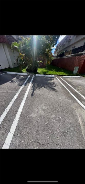 PARKING SPACE 293