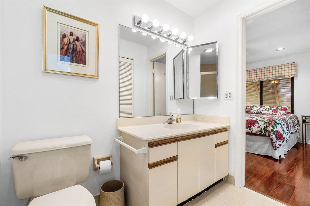 032-10137MangroveDrive-203-BoyntonBeach-