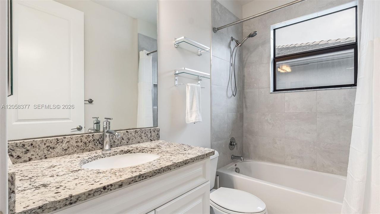 For Sale: $799,990 (6 beds, 4 baths, 2879 Square Feet)