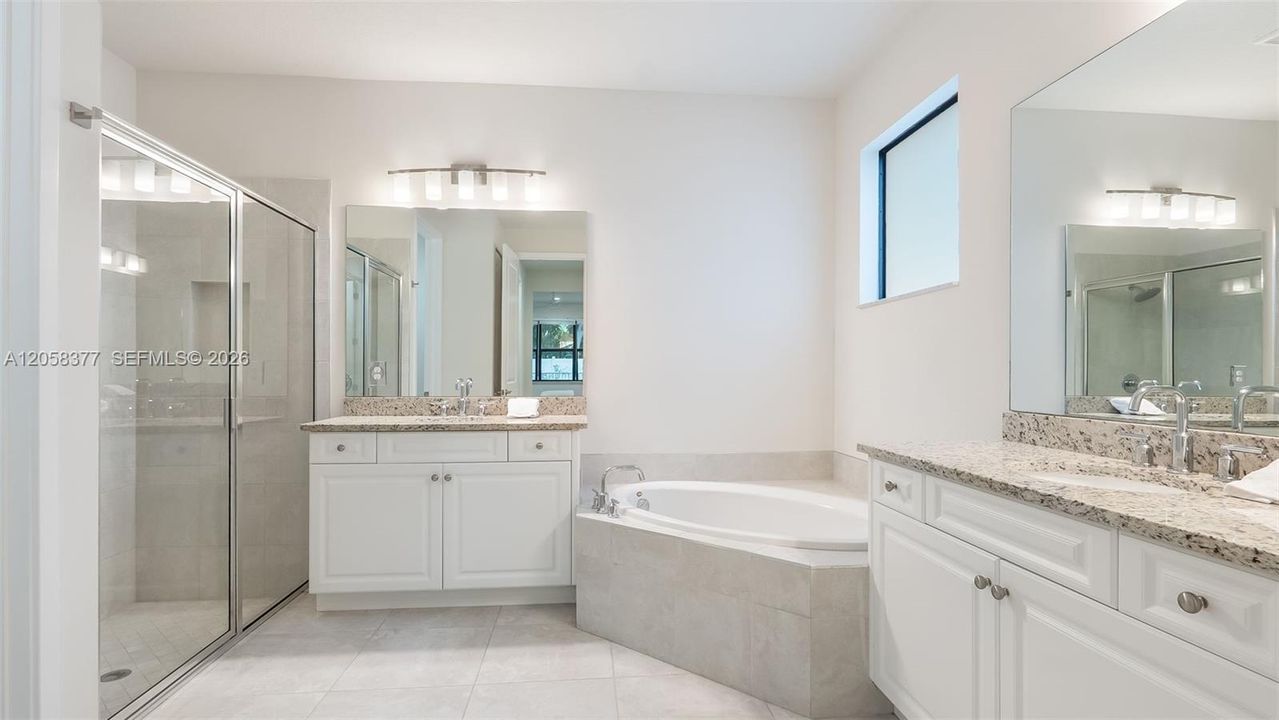 For Sale: $799,990 (6 beds, 4 baths, 2879 Square Feet)