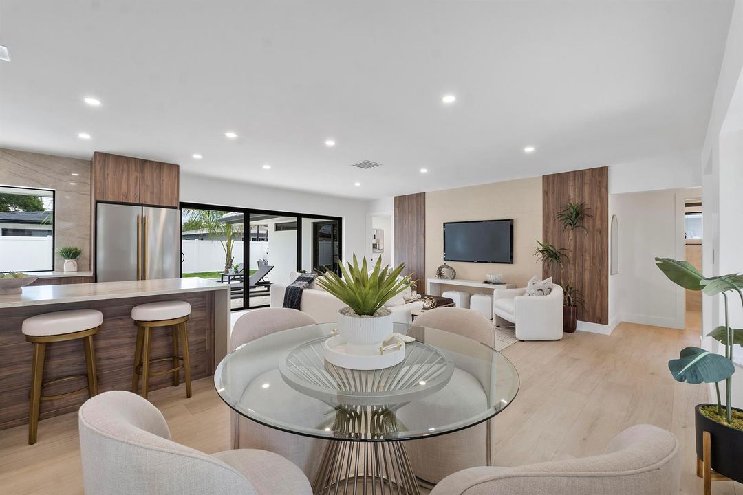 6011 NE 19th Ave_034