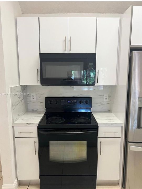 В аренду: $2,600 (3 спален, 2 ванн, 1190 Квадратных фут)