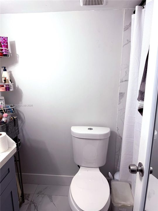 For Sale: $249,000 (2 beds, 2 baths, 1023 Square Feet)