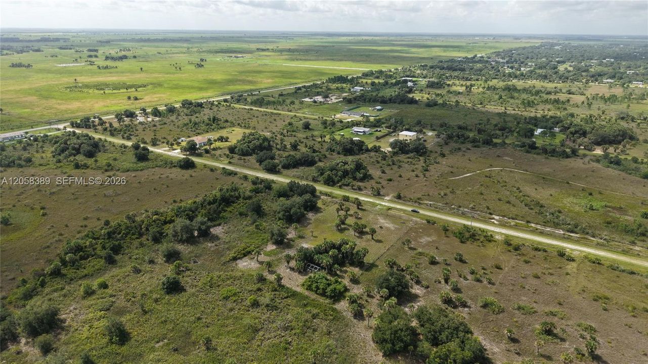 На продажу: $50,000 (1.25 acres)