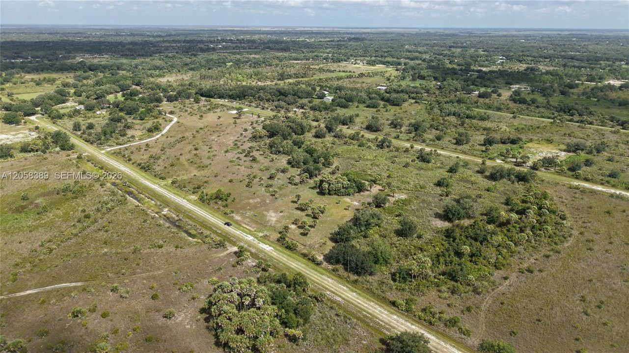 На продажу: $50,000 (1.25 acres)