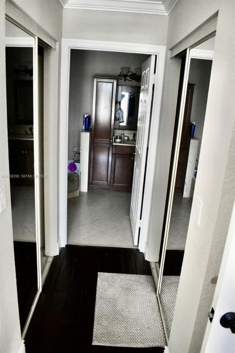 En Renta: $5,500 (4 camas, 2 baños, 2284 Pies cuadrados)