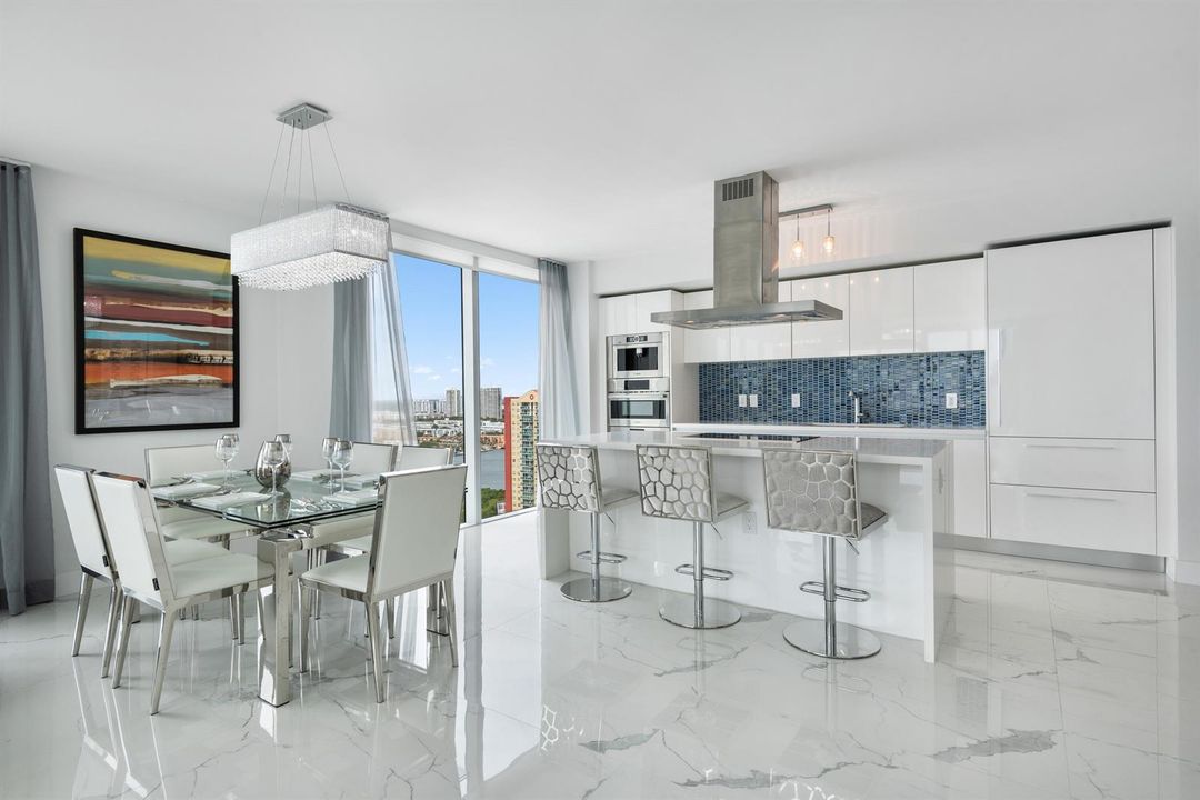 10_300SunnyIslesBlvd_Unit42408_92_Kitche