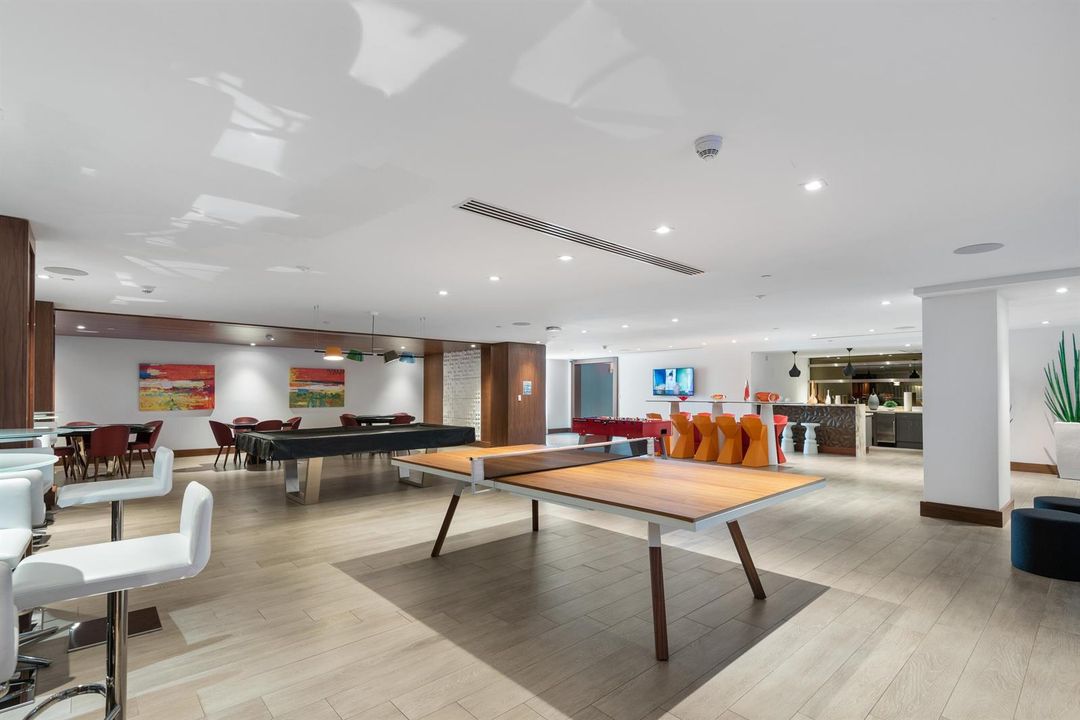 34_300SunnyIslesBlvd_Unit42408_2004_HiRe