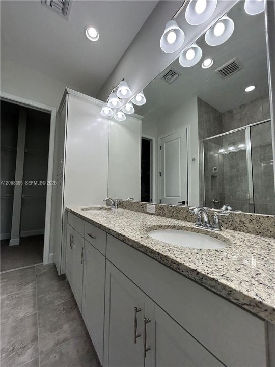 Active With Contract: $3,400 (3 beds, 2 baths, 0 Square Feet)