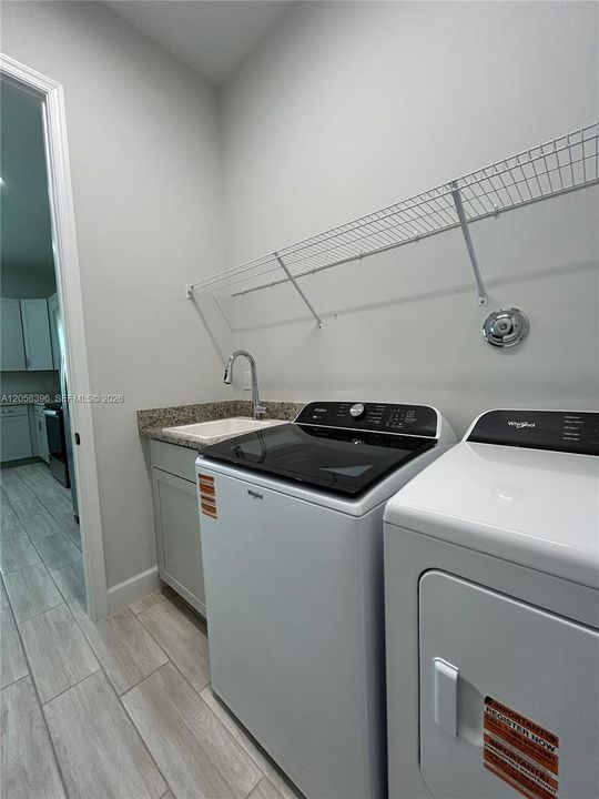 Active With Contract: $3,400 (3 beds, 2 baths, 0 Square Feet)