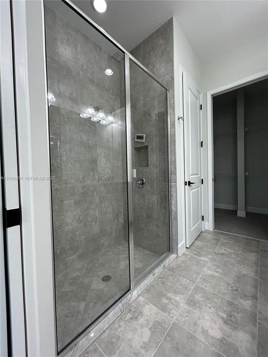 Active With Contract: $3,400 (3 beds, 2 baths, 0 Square Feet)