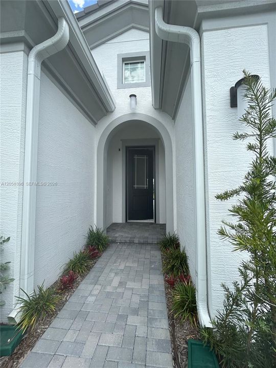 Active With Contract: $3,400 (3 beds, 2 baths, 0 Square Feet)