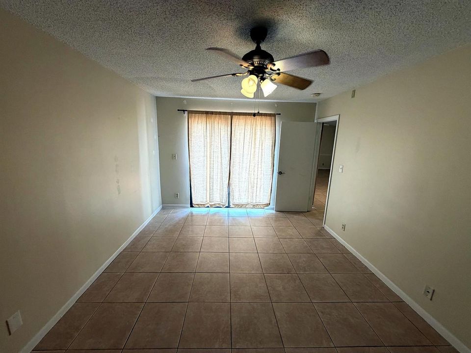 03 - Master Bedroom