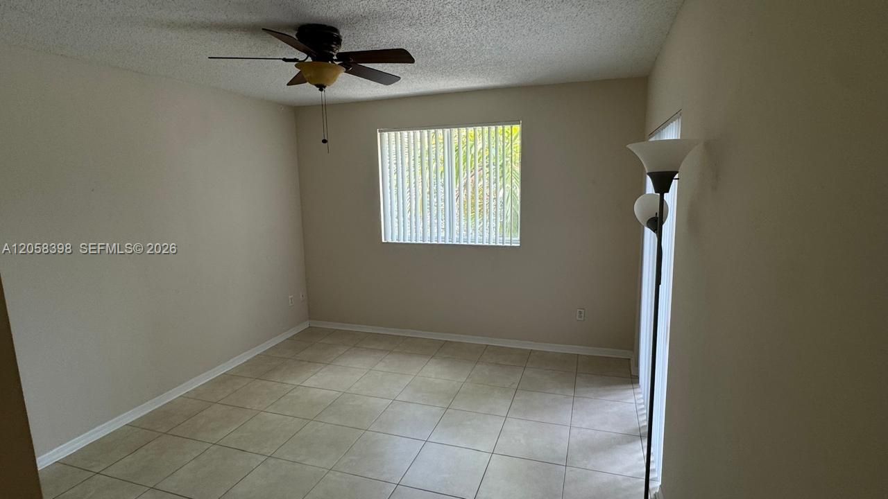 For Rent: $2,400 (2 beds, 2 baths, 1124 Square Feet)