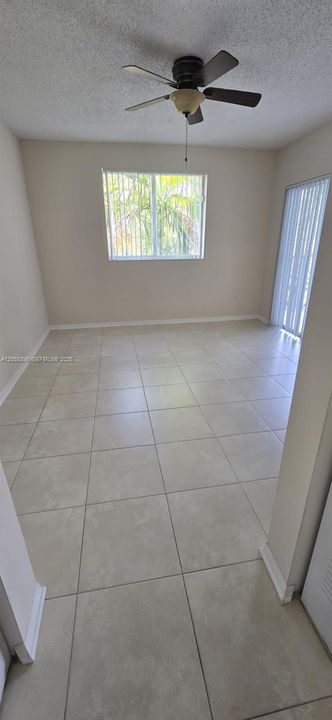 For Rent: $2,400 (2 beds, 2 baths, 1124 Square Feet)