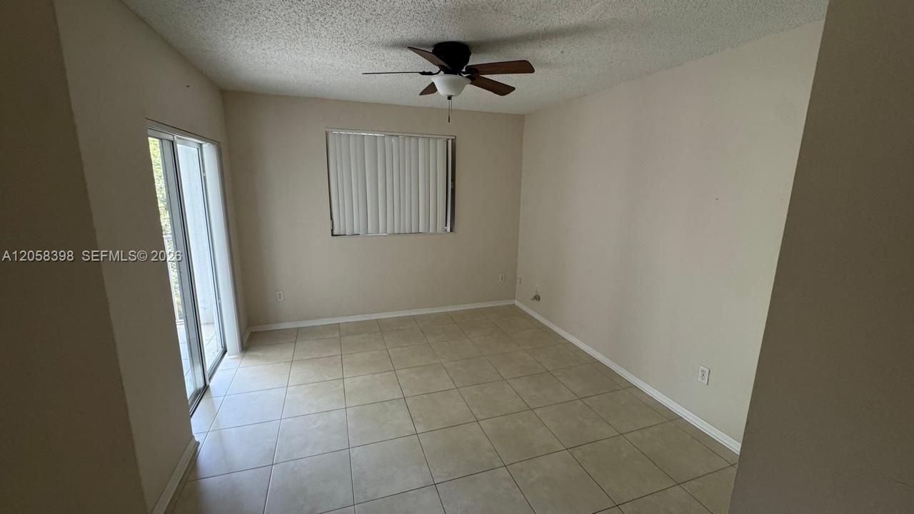 For Rent: $2,400 (2 beds, 2 baths, 1124 Square Feet)