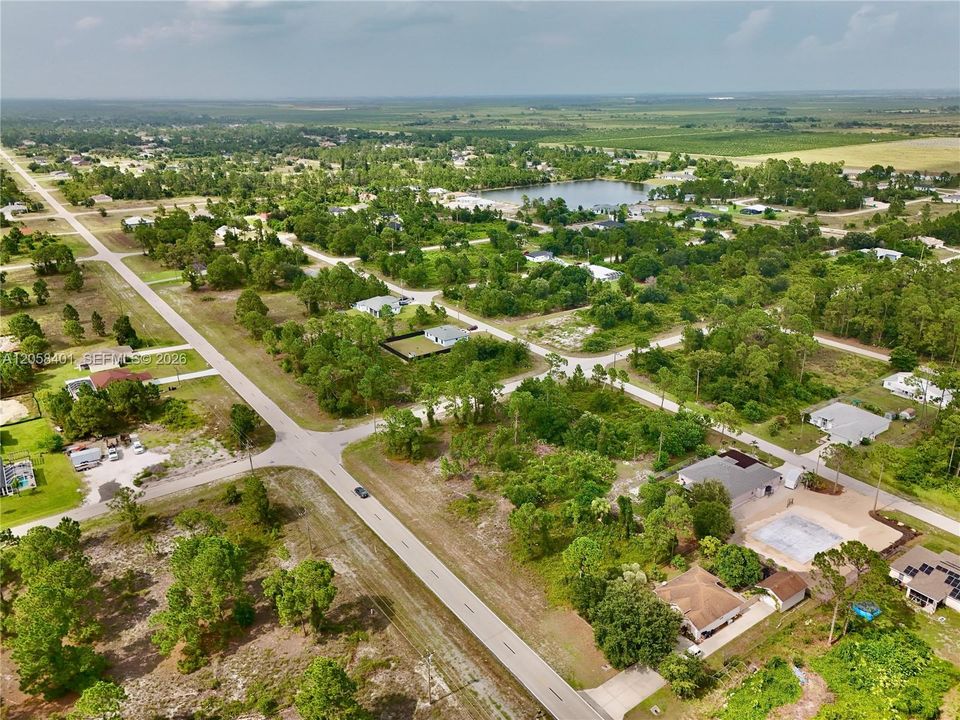 На продажу: $35,000 (0.33 acres)