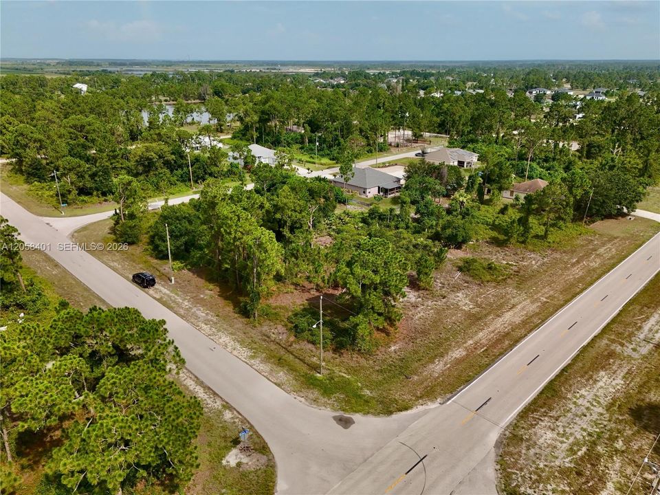 На продажу: $35,000 (0.33 acres)