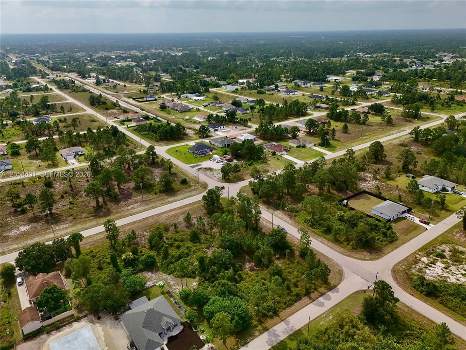 На продажу: $35,000 (0.33 acres)