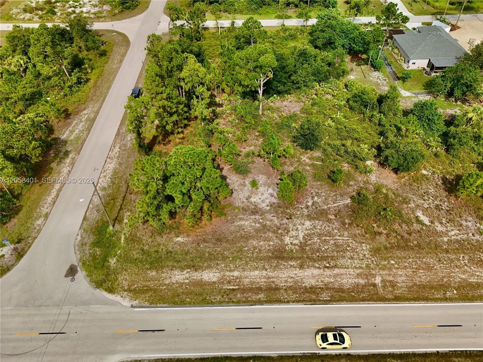 На продажу: $35,000 (0.33 acres)