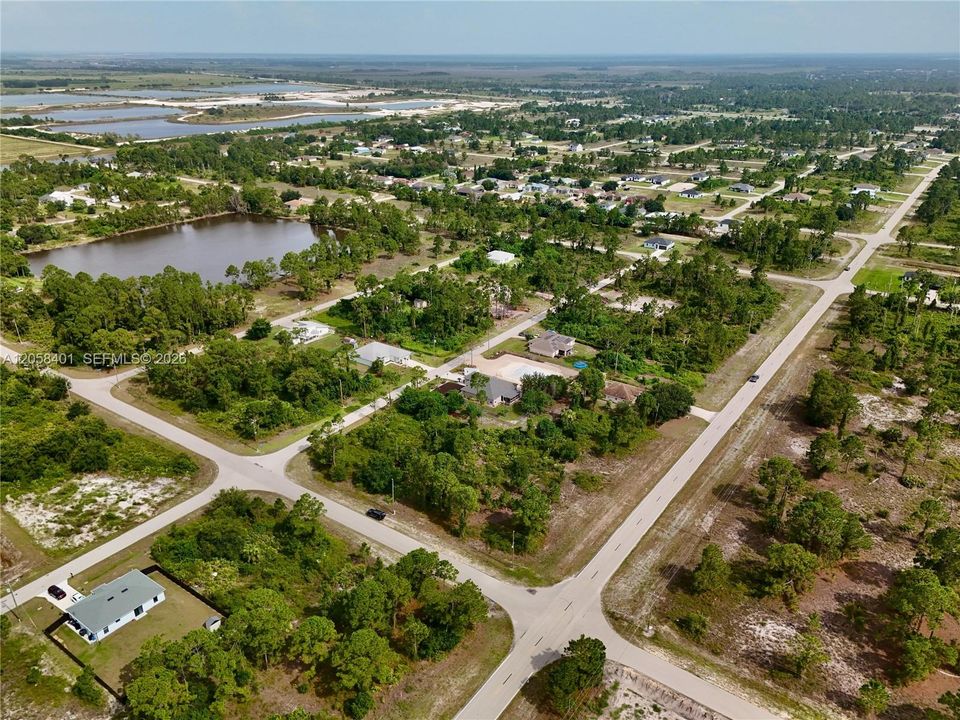 На продажу: $35,000 (0.33 acres)