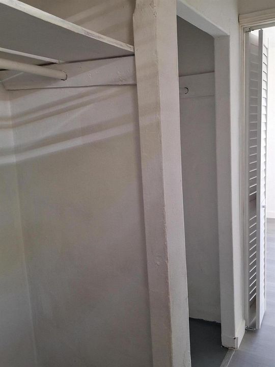 Walk-in Closet