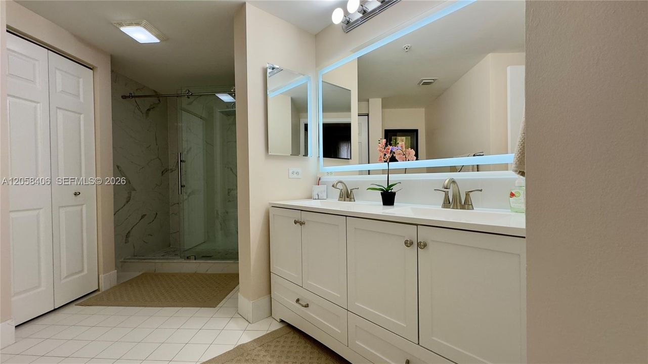 For Rent: $2,900 (2 beds, 2 baths, 1024 Square Feet)