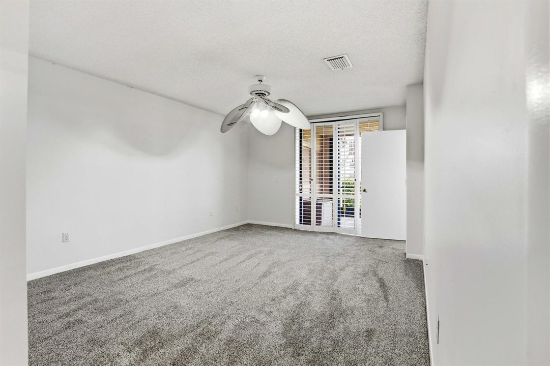 5226 Europa Dr unit _021