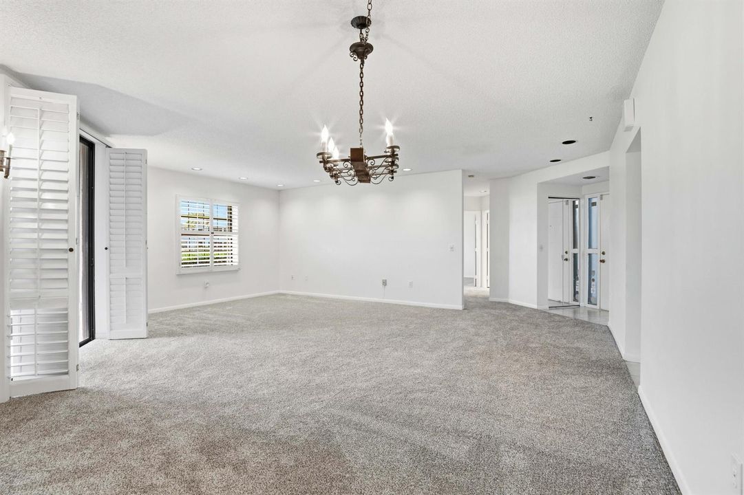 5226 Europa Dr unit _014