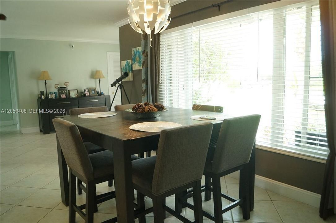 En Venta: $580,000 (3 camas, 2 baños, 1452 Pies cuadrados)