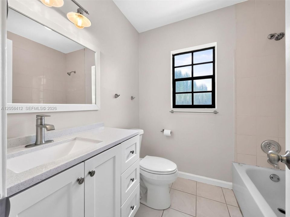 В аренду: $4,950 (5 спален, 3 ванн, 2573 Квадратных фут)