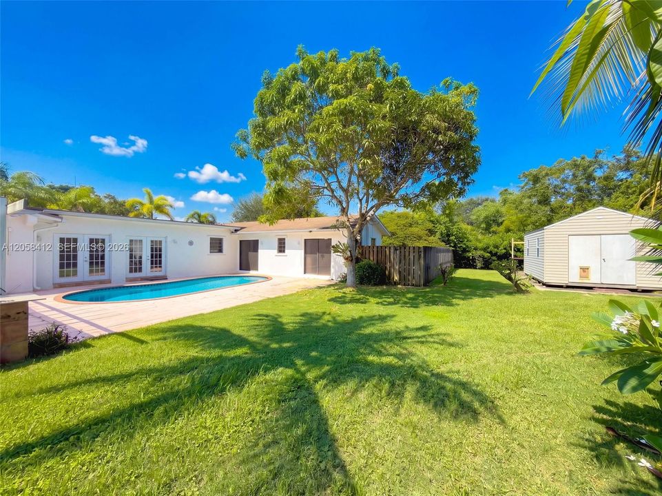 В аренду: $4,950 (5 спален, 3 ванн, 2573 Квадратных фут)