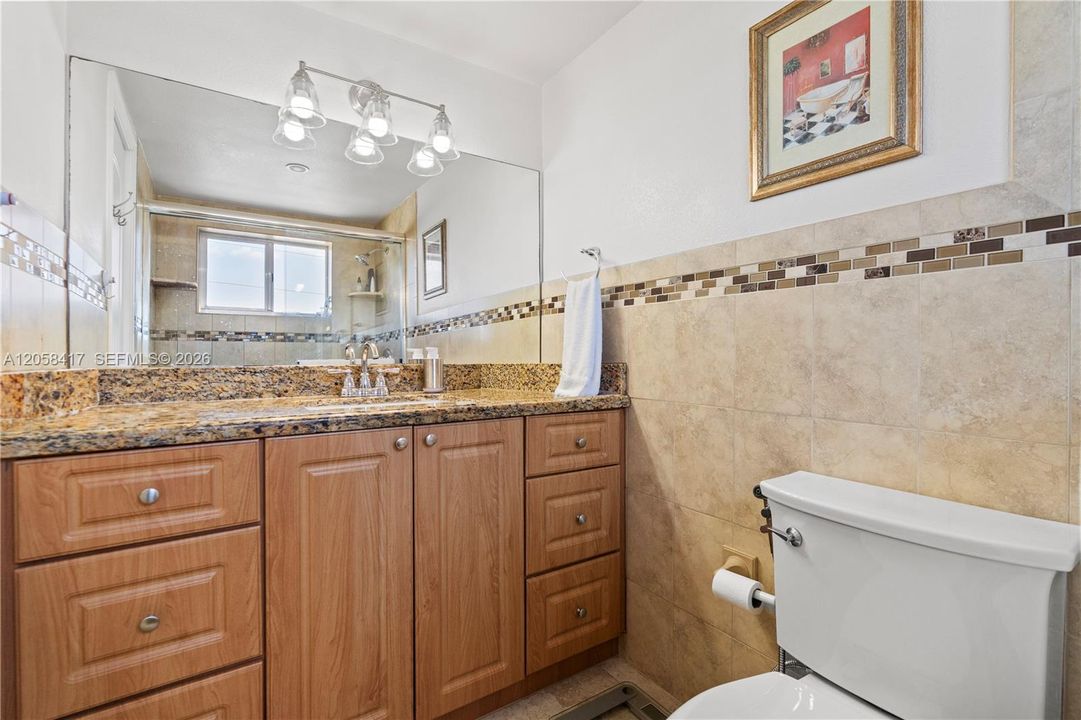 На продажу: $275,000 (1 спален, 1 ванн, 819 Квадратных фут)