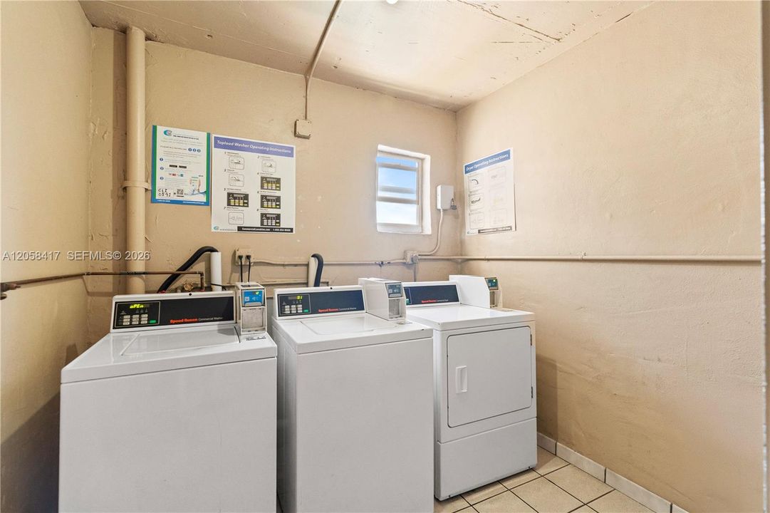 На продажу: $275,000 (1 спален, 1 ванн, 819 Квадратных фут)