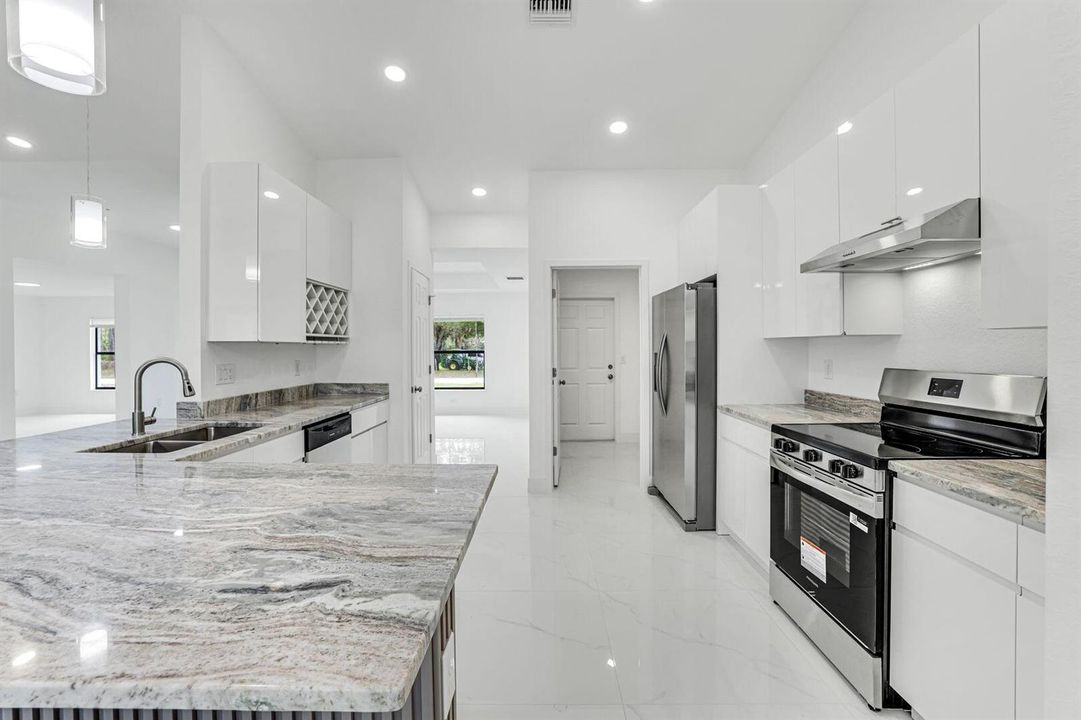 1207 Desoto Ave, Lehigh Acres, FL 33972