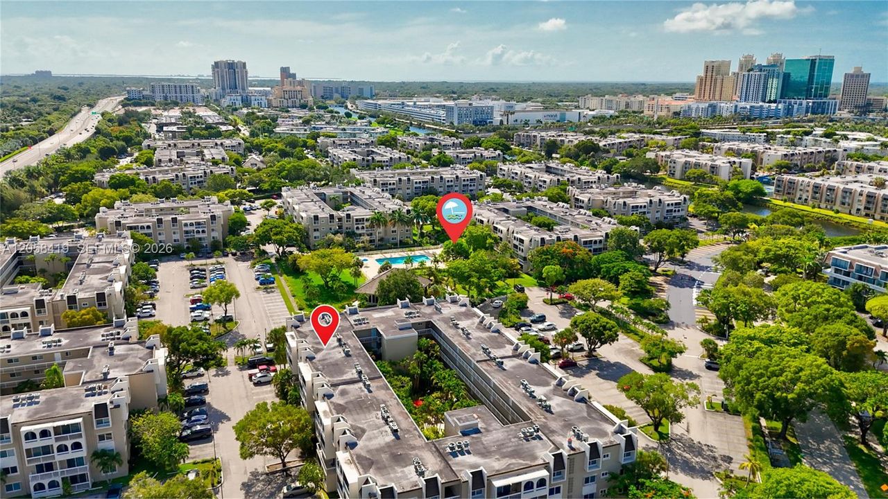 For Rent: $1,950 (1 beds, 1 baths, 712 Square Feet)