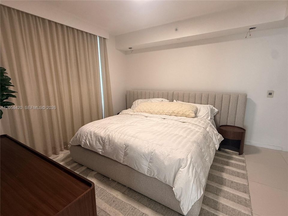 В аренду: $4,600 (3 спален, 2 ванн, 1333 Квадратных фут)