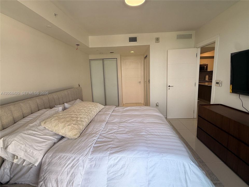В аренду: $4,600 (3 спален, 2 ванн, 1333 Квадратных фут)