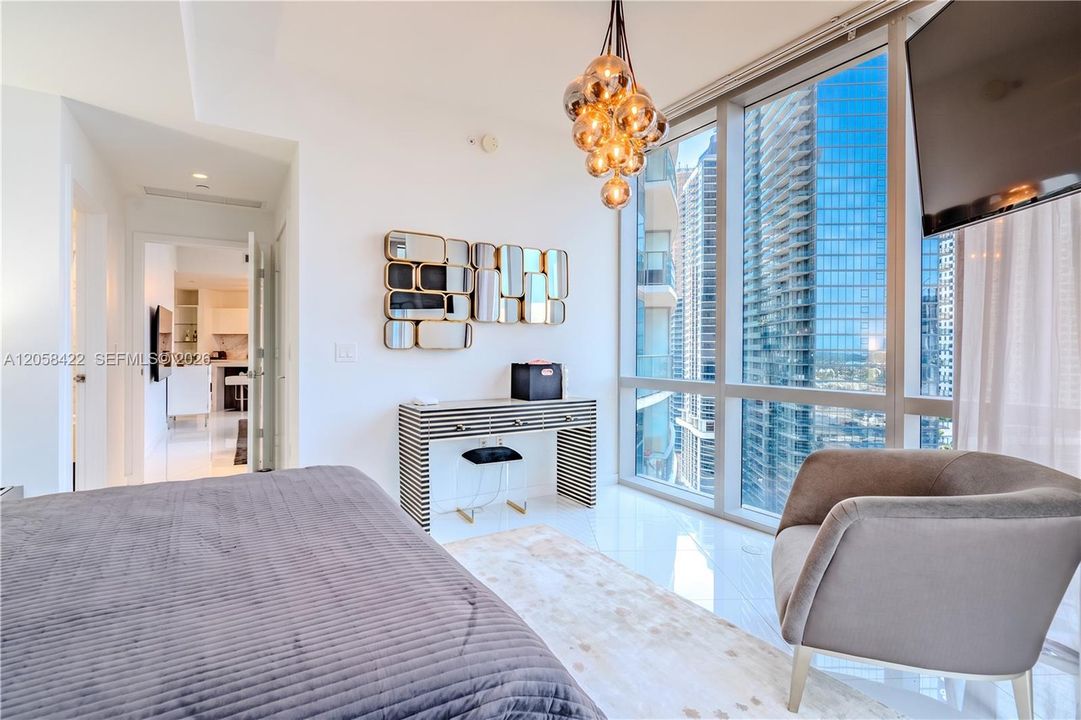 For Rent: $6,800 (1 beds, 1 baths, 937 Square Feet)