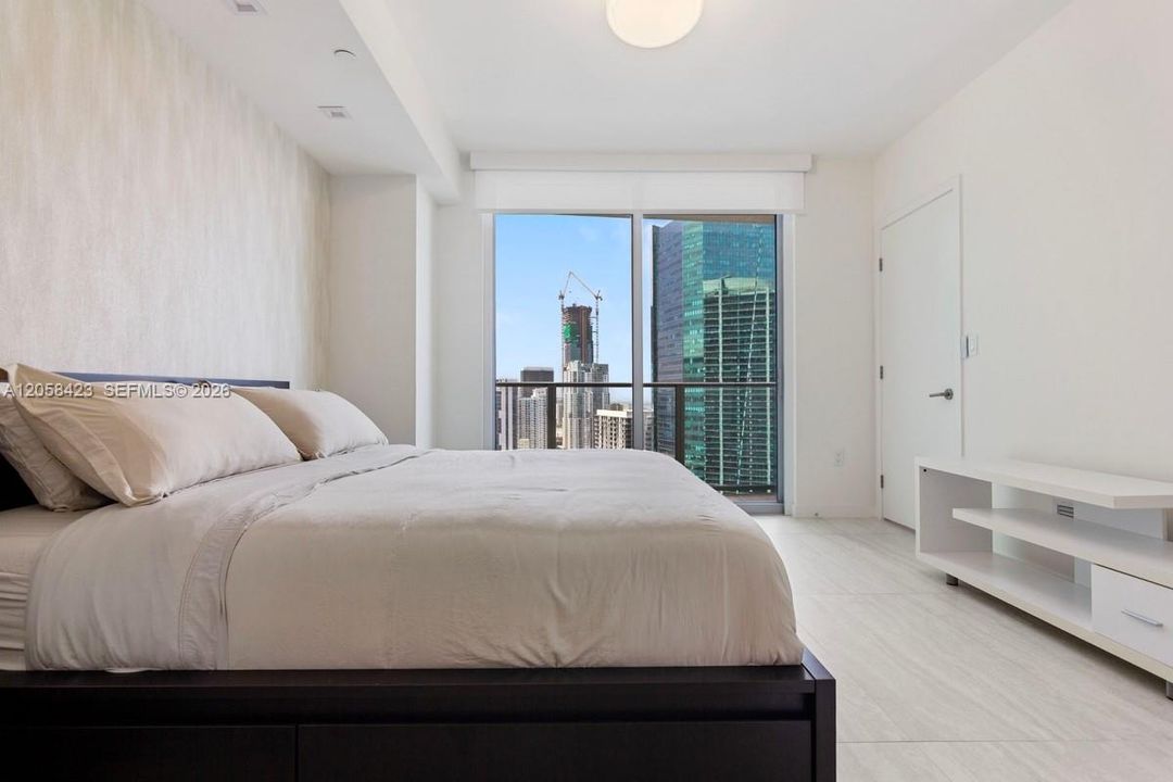 В аренду: $8,900 (2 спален, 2 ванн, 1286 Квадратных фут)