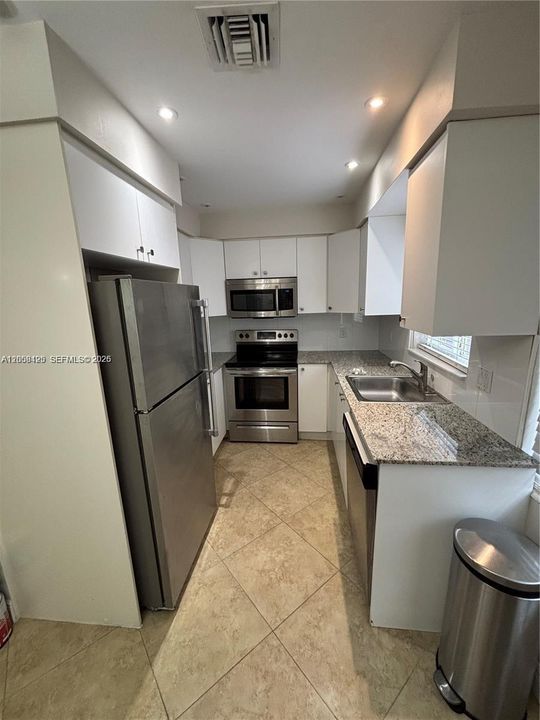 В аренду: $1,775 (1 спален, 1 ванн, 0 Квадратных фут)