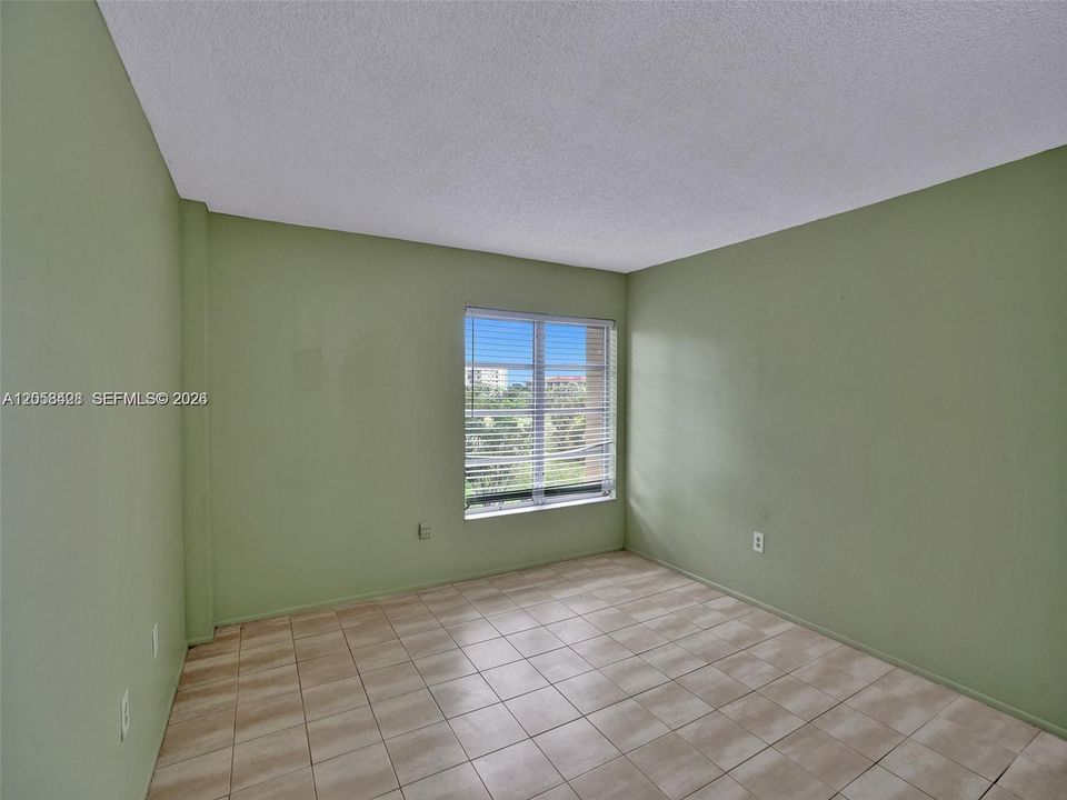 В аренду: $1,700 (2 спален, 2 ванн, 972 Квадратных фут)