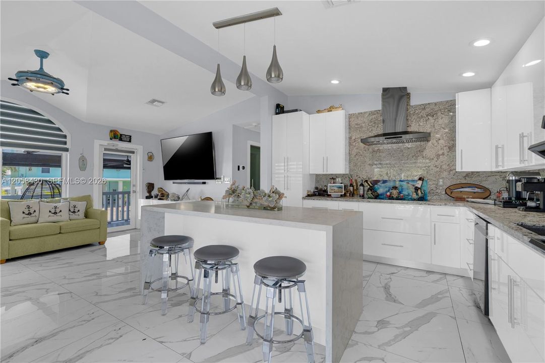 En Venta: $1,899,000 (3 camas, 3 baños, 1798 Pies cuadrados)